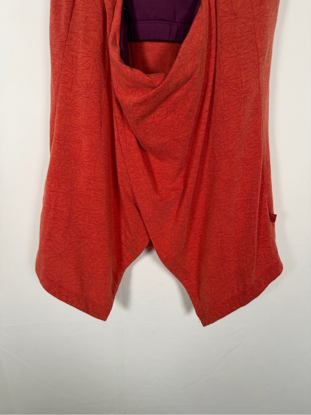 Red Women's‎ Tank Top with Racerback - Picture 7 of 8